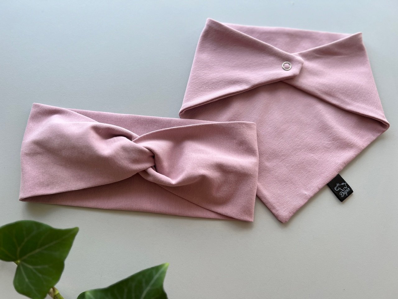 Galvajuostė-  turbanas ir kaklaskarė ,,Rose"