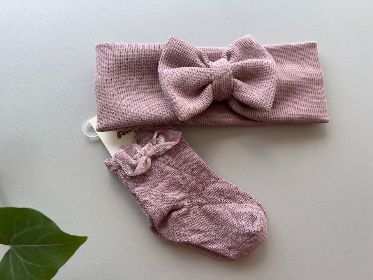 Galvajuostė + kojinytės  ,,Dusty rose"
