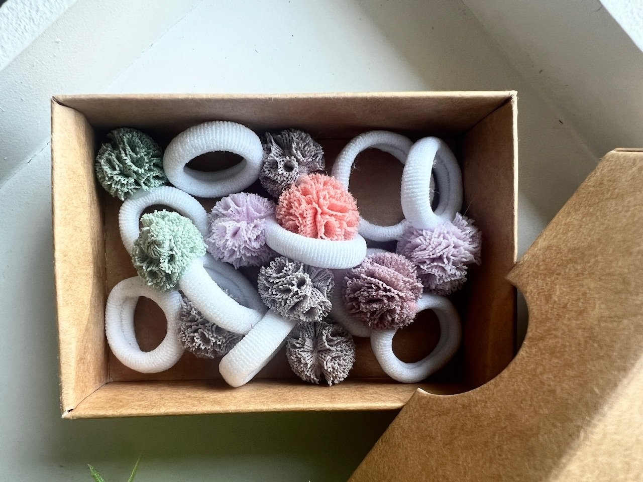 Mini gumelių rinkinys dėžutėje ,, Miksas” 1