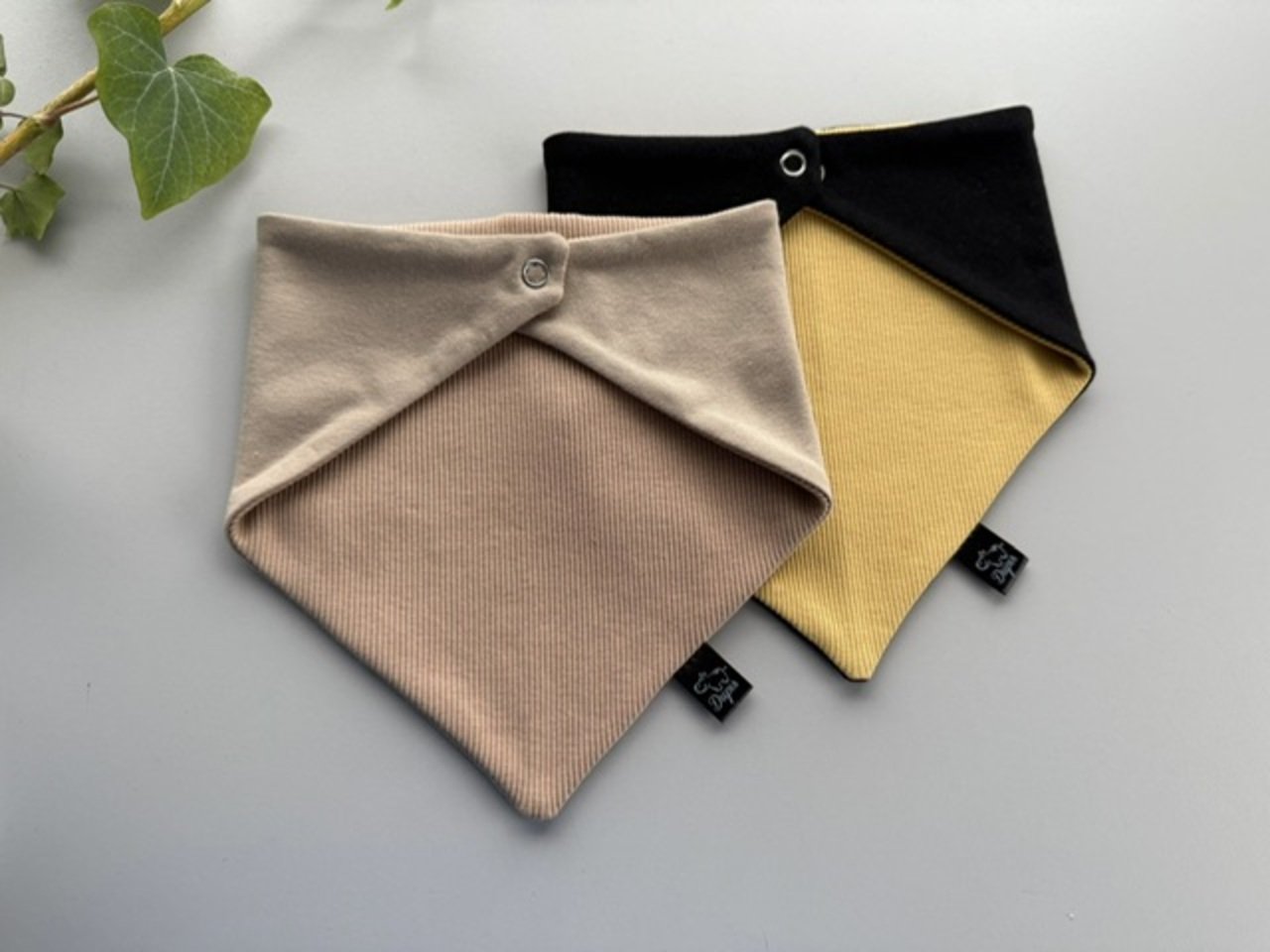 Kaklaskarių rinkinys ,,geltona”