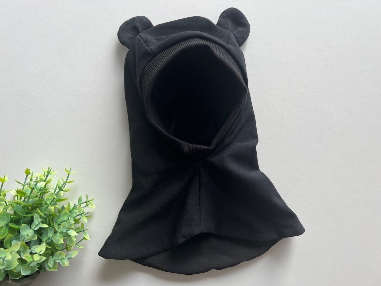 40-42 cm šalmukas  ,,Juoda"