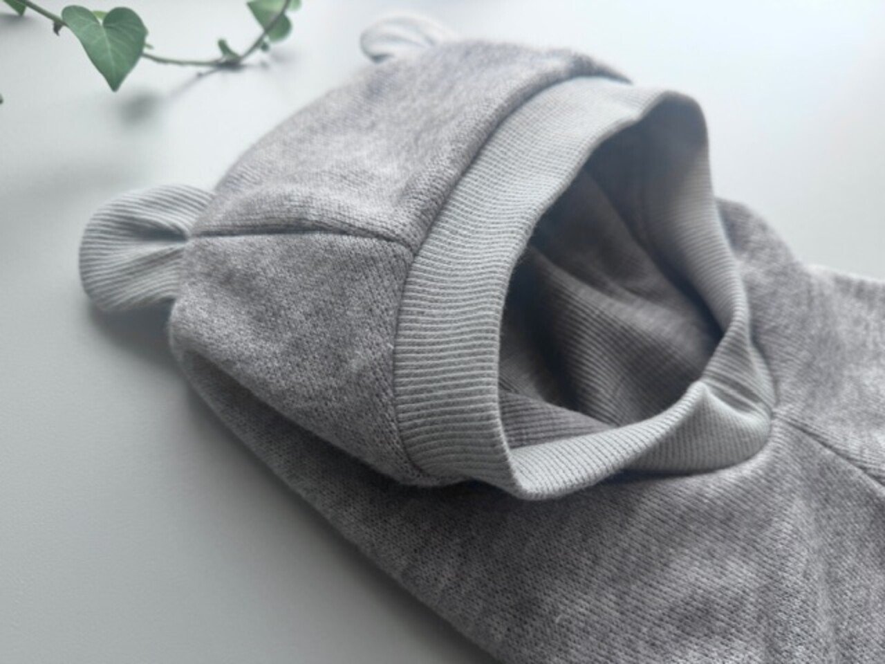 Megztas žiemos šalmukas su merino vilna ,,Pilka” 2