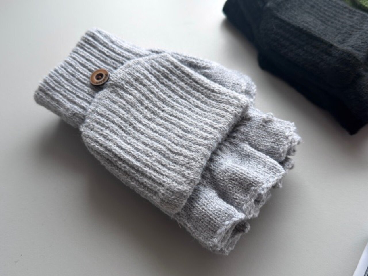 Vaikiškos pirštinės ,,Atviri pirštai" 1