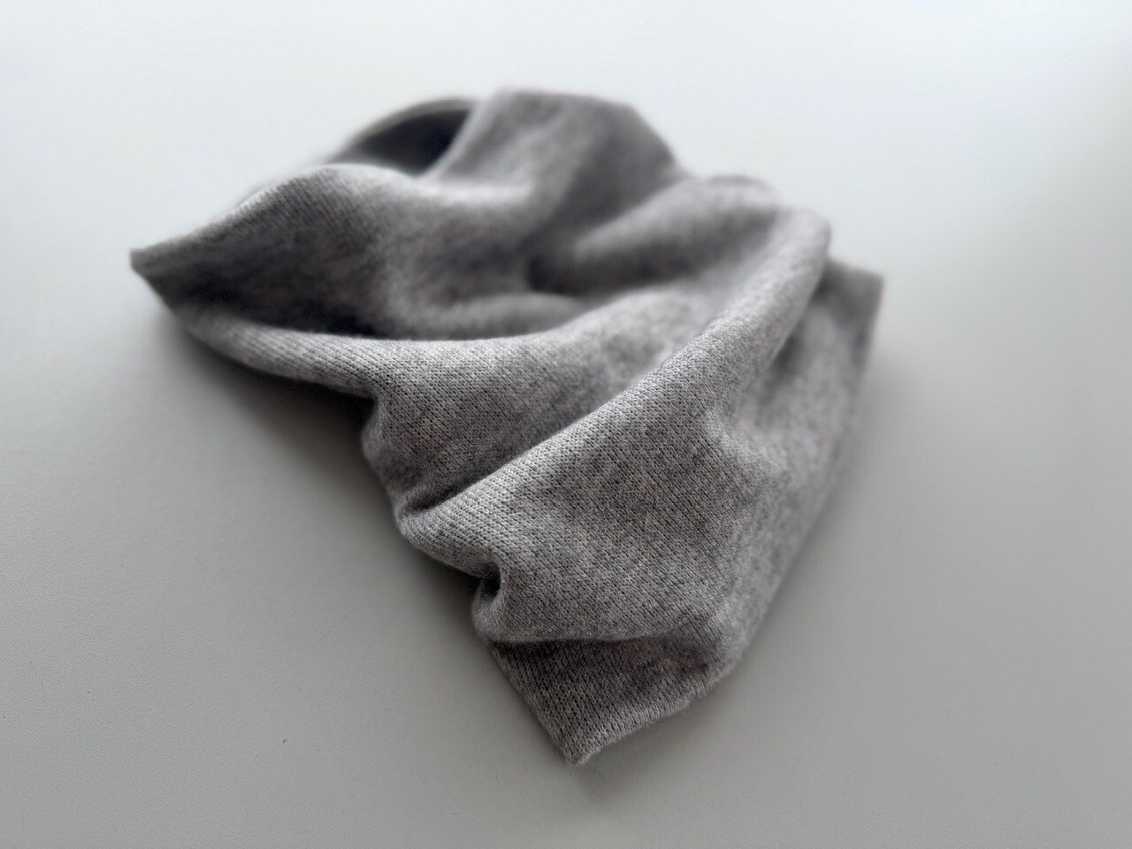 Žieminė kaklo mova ,,Pilka”