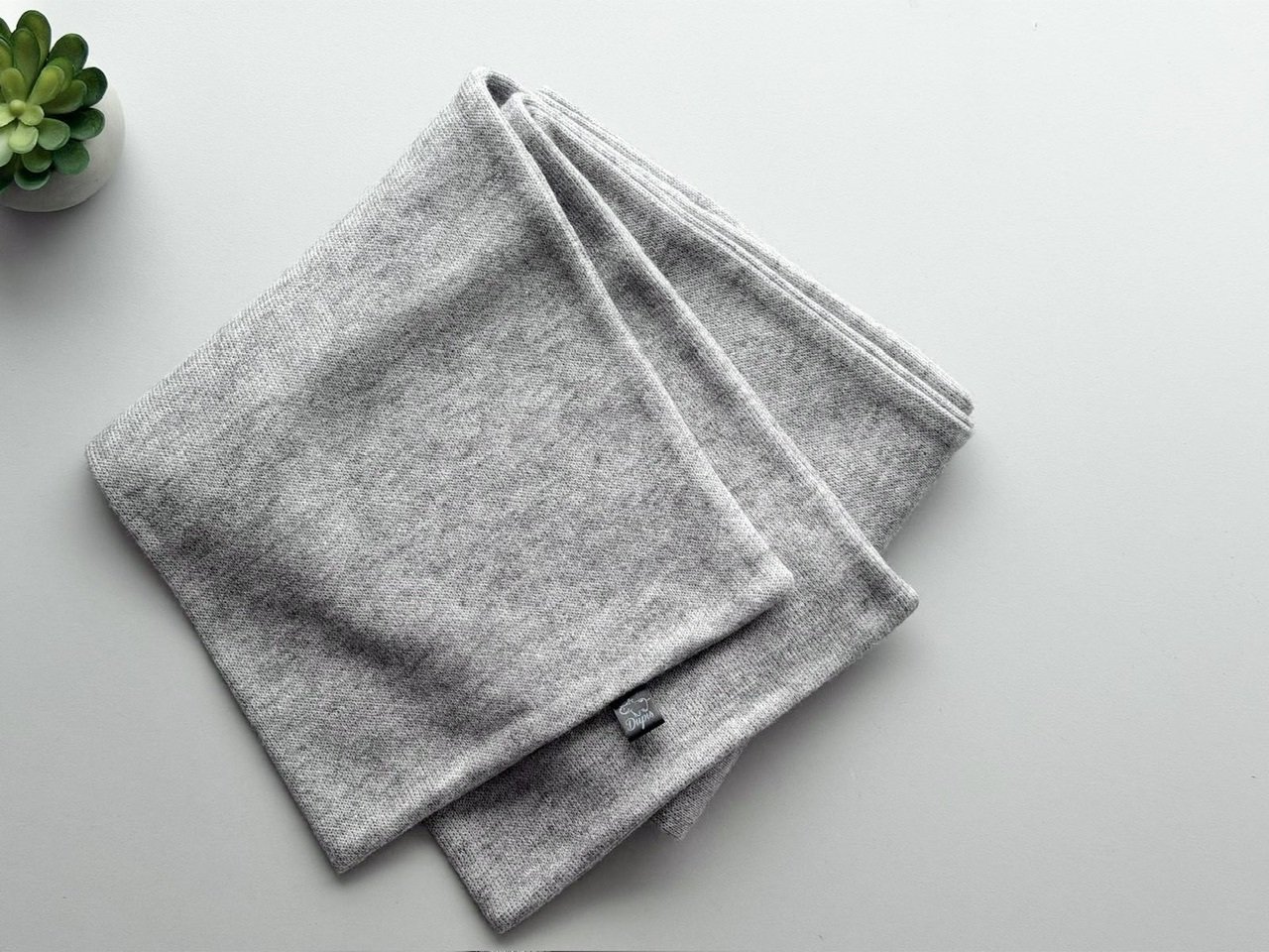 Megztas žiemos šalmukas drakoniukas ,,Pilka" 3