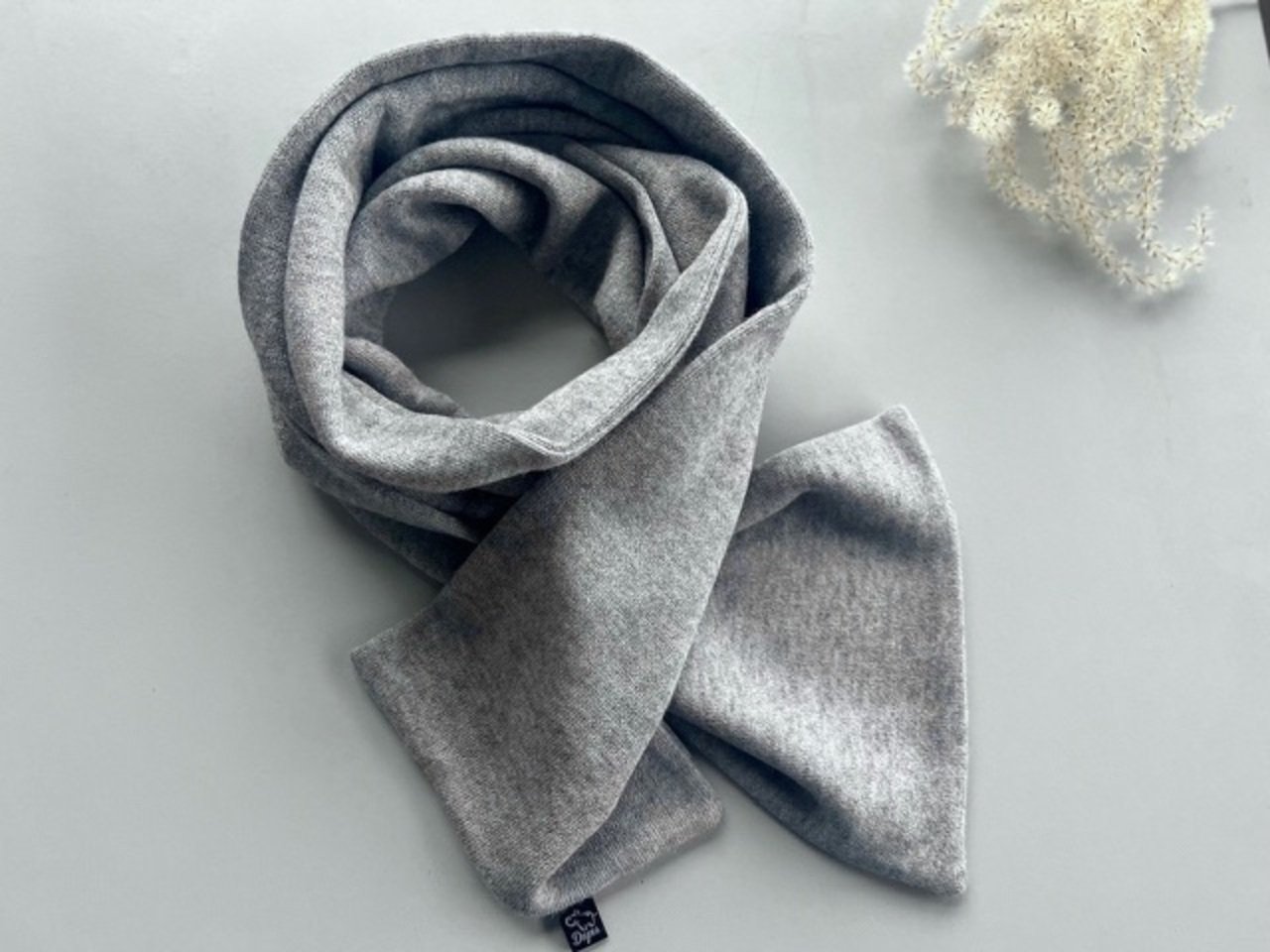 Megztas žiemos šalmukas drakoniukas ,,Pilka" 1