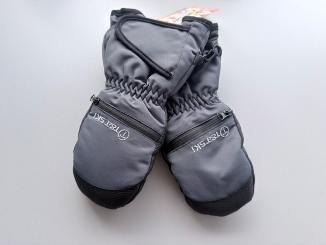 Neperšlampamos pirštinės pastelinės ,,Pilka"