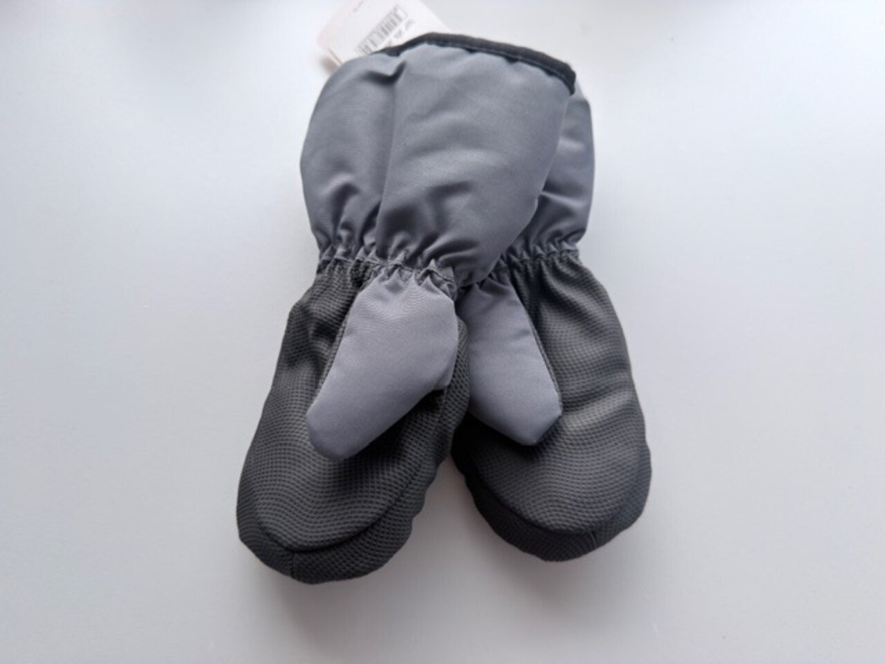 Neperšlampamos pirštinės pastelinės ,,Pilka" 1