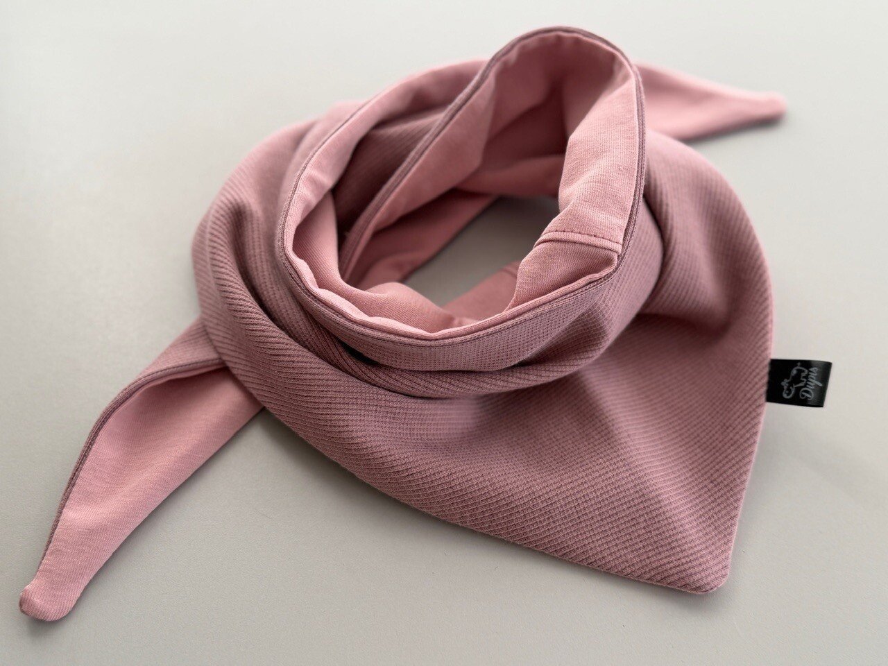 Dusty rose  su raišteliais ,,Bear ausytės” 3