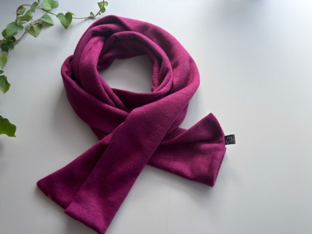 Megztas žiemos šalmukas su merino vilna ,,Ciklamenas" 1