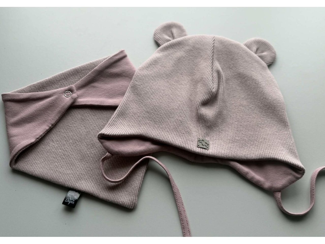 Kepurė su raišteliais ,,Old pink"