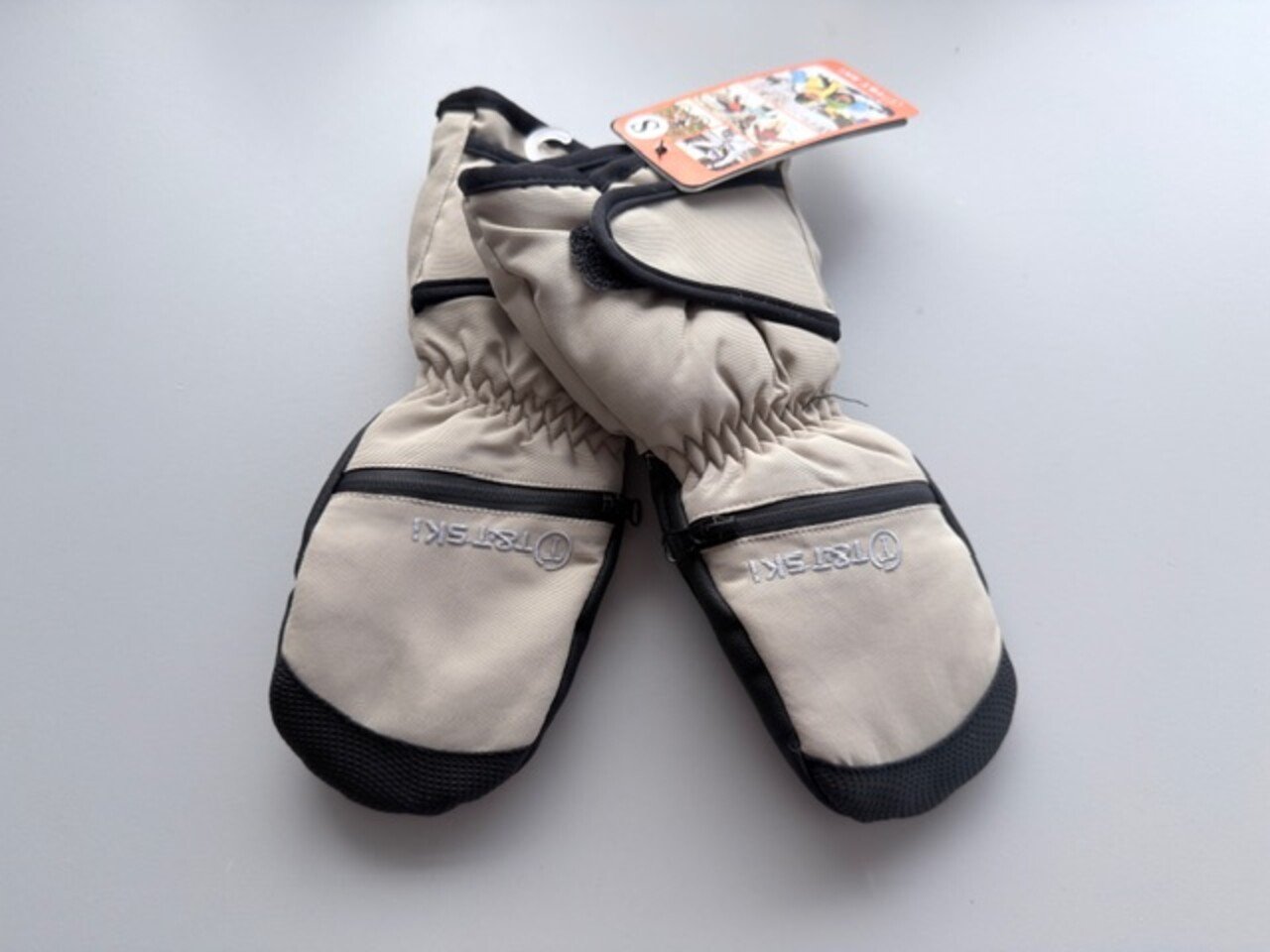 Neperšlampamos pirštinės pastelinės ,,Rusva"