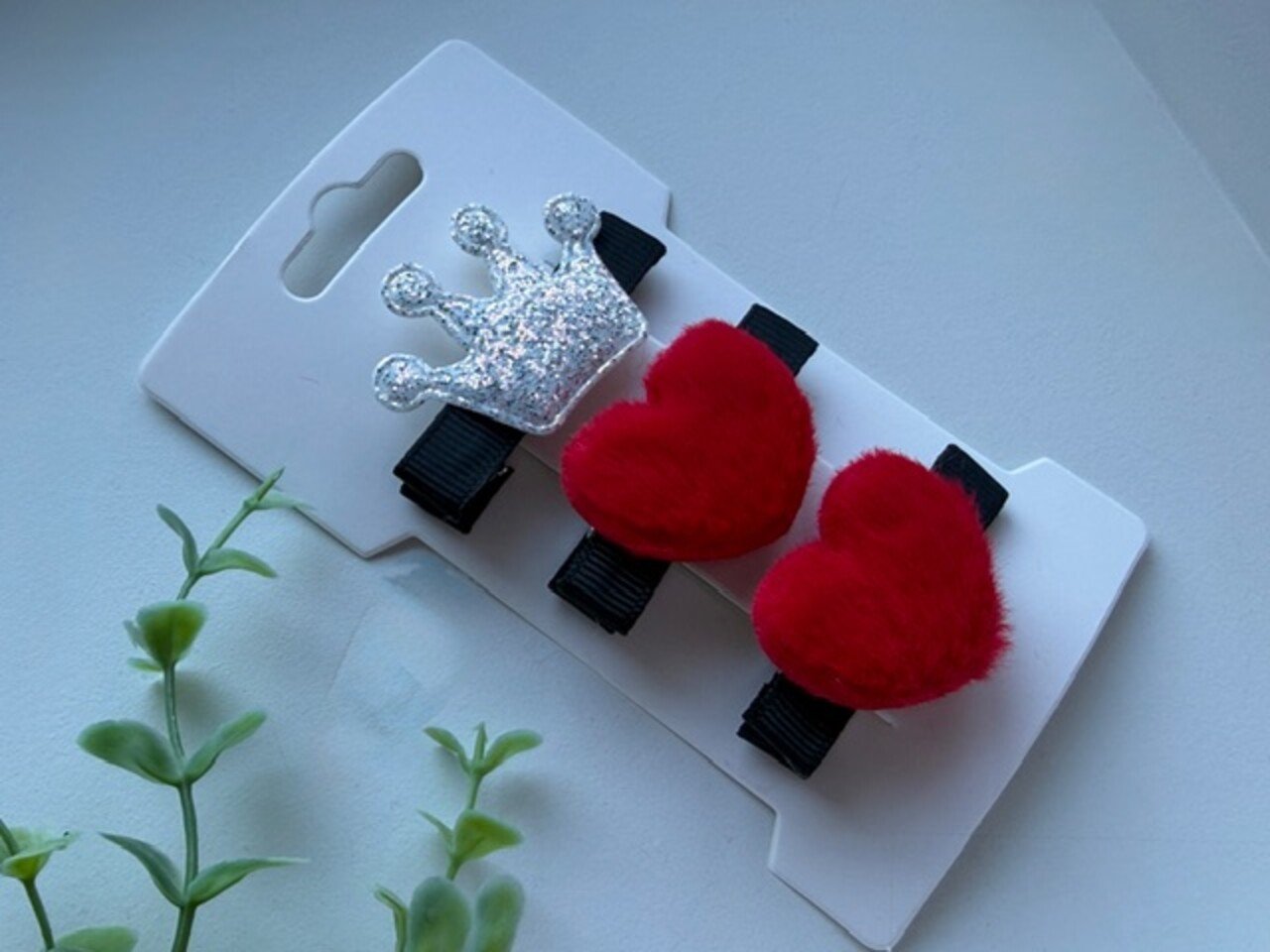 Segtukai 3 vnt. ,,Raudonos širdelės juodame fone"