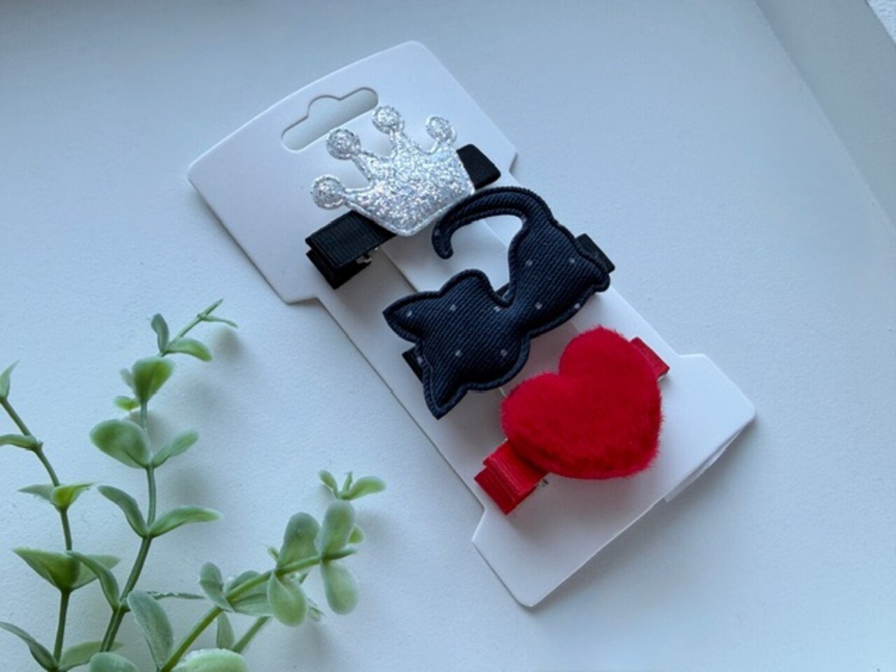 Segtukai 3 vnt. ,,Raudona širdelė raudoname fone"