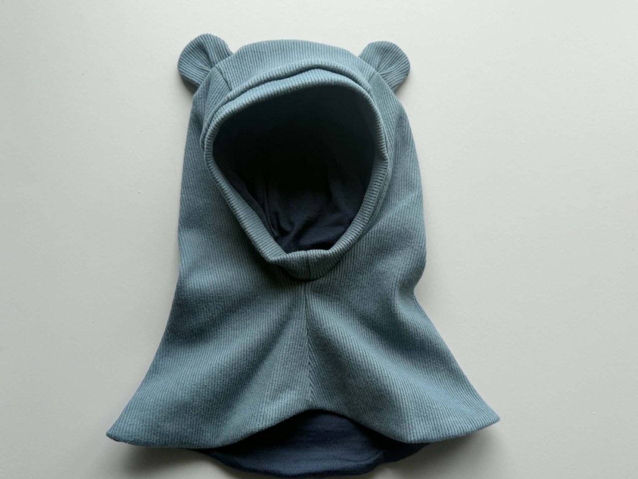 Šalmukas  ,,Prada blue"