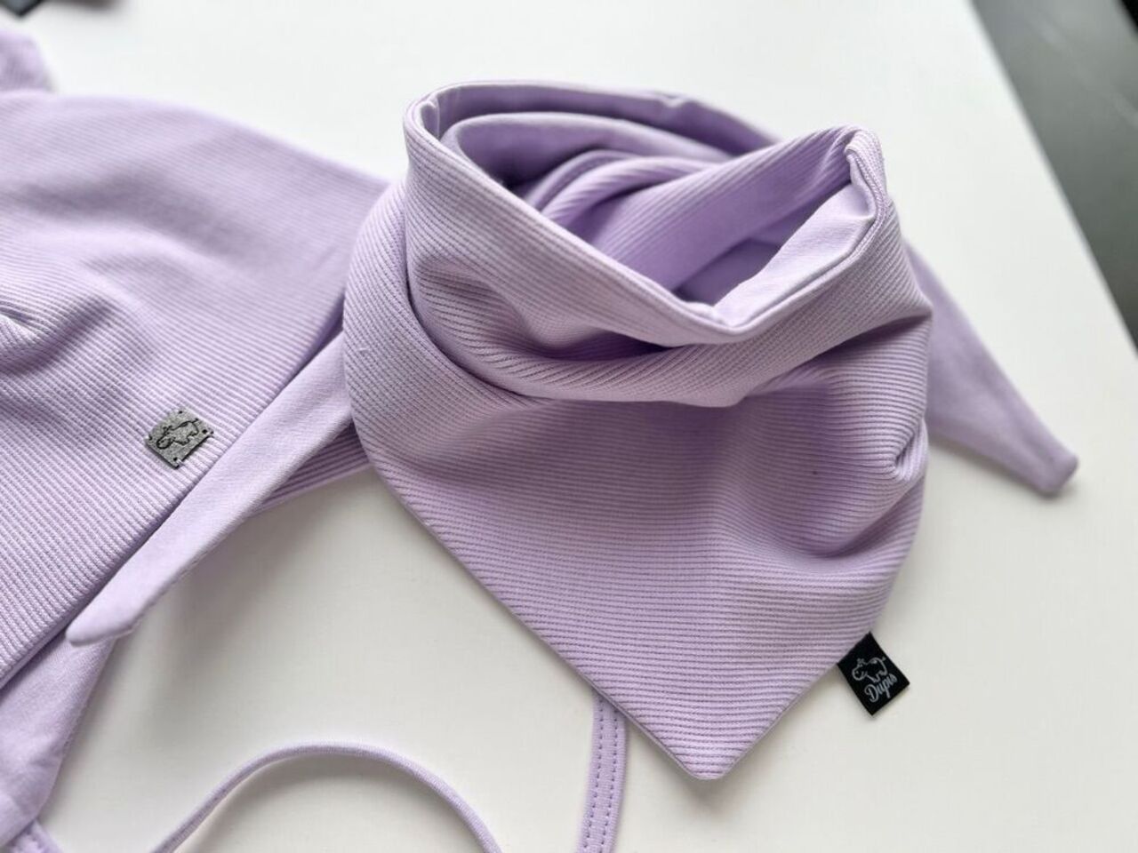 Lilac rib skarytė